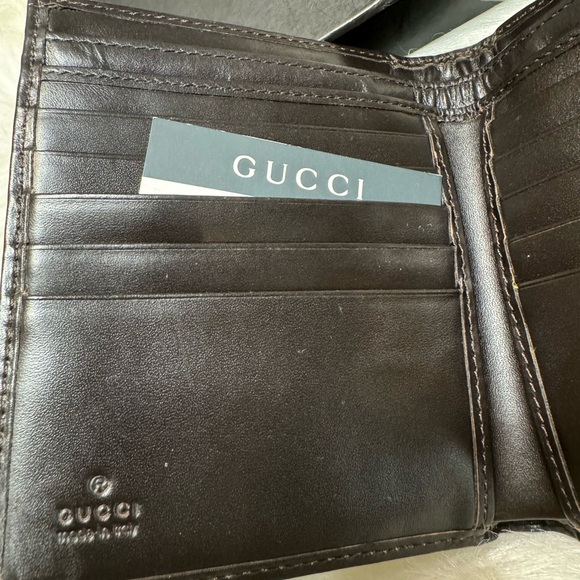 Authentic Gucci Compact Wallet for Women/ Men - Picture 2 of 5